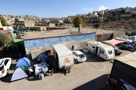 קראוון להשכרה לינה שבת חיי שרה בחברון